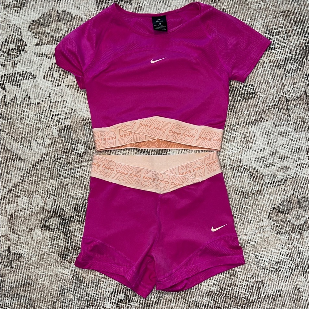 Nike Pro Matching Set Fuchsia and Peach Activewear Set